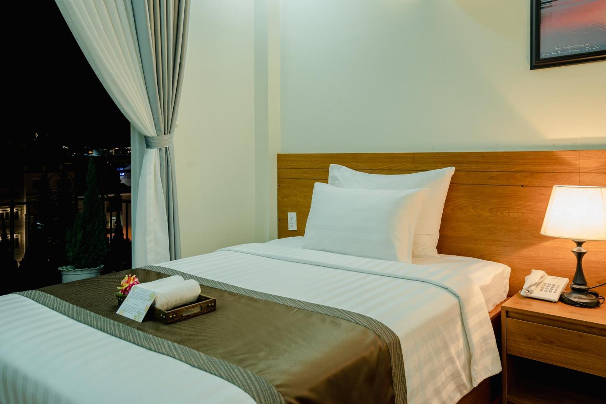 Bombo Dalat Hotel Buitenkant foto