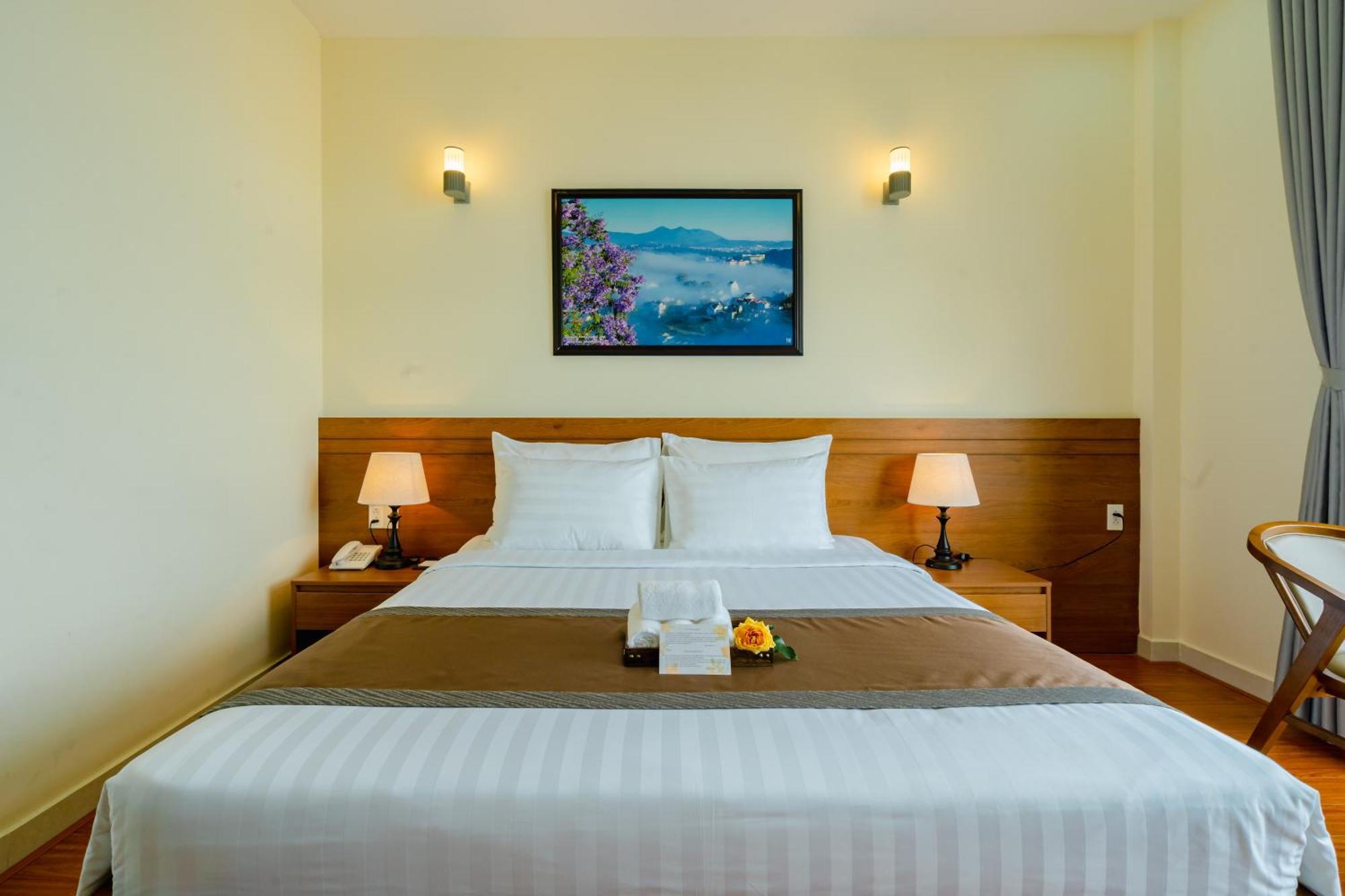 Bombo Dalat Hotel Buitenkant foto