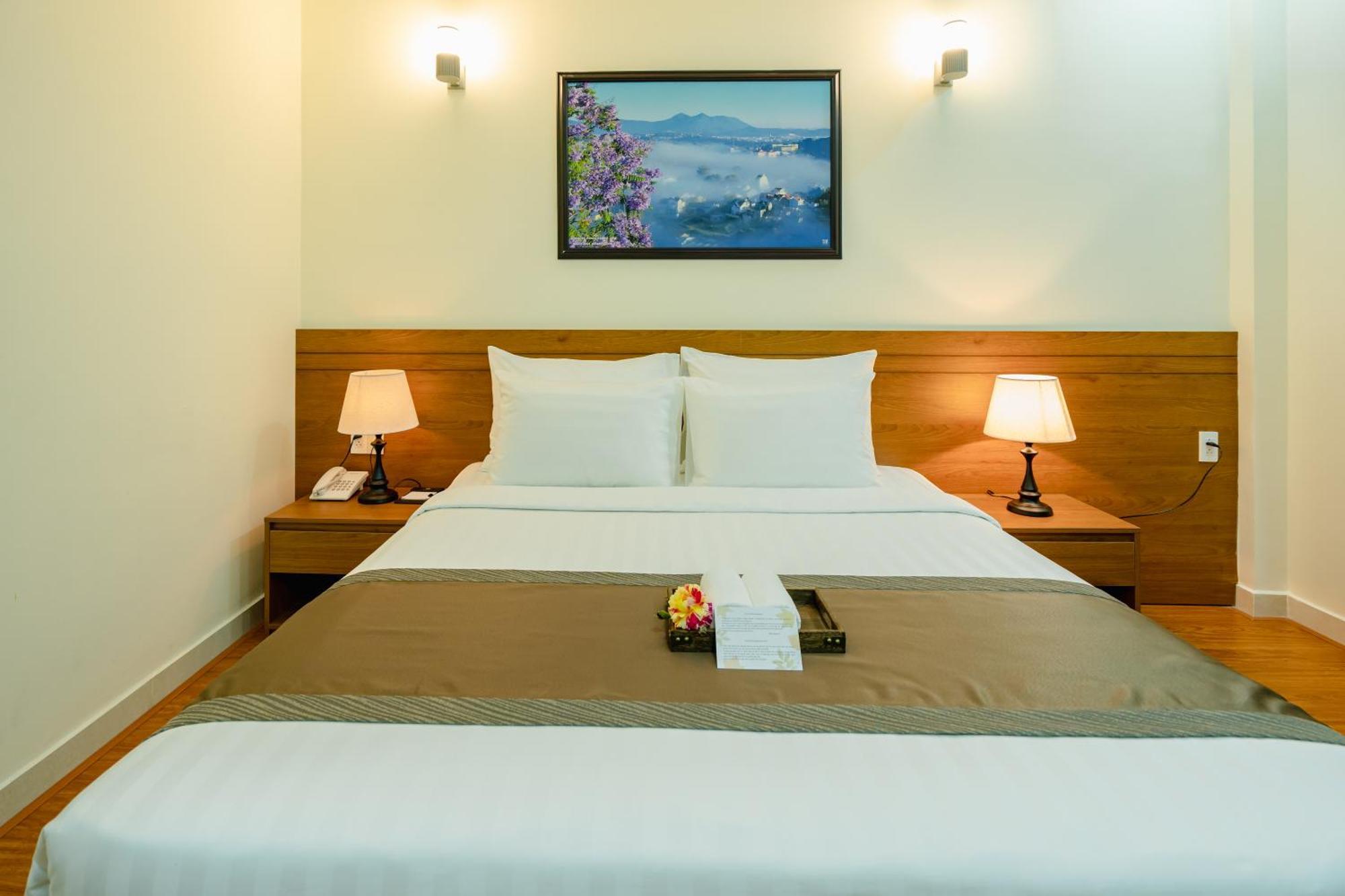 Bombo Dalat Hotel Buitenkant foto