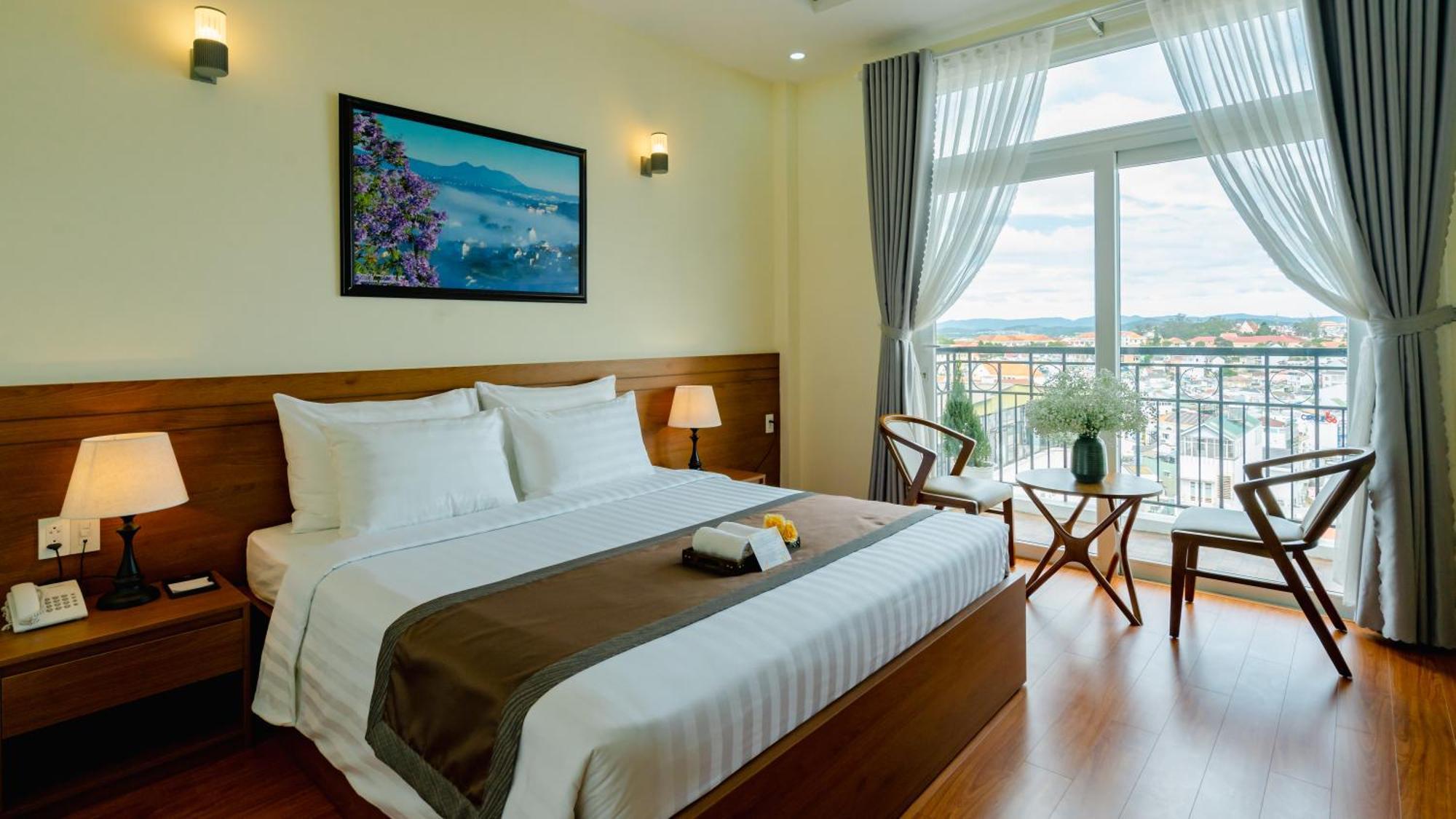 Bombo Dalat Hotel Buitenkant foto