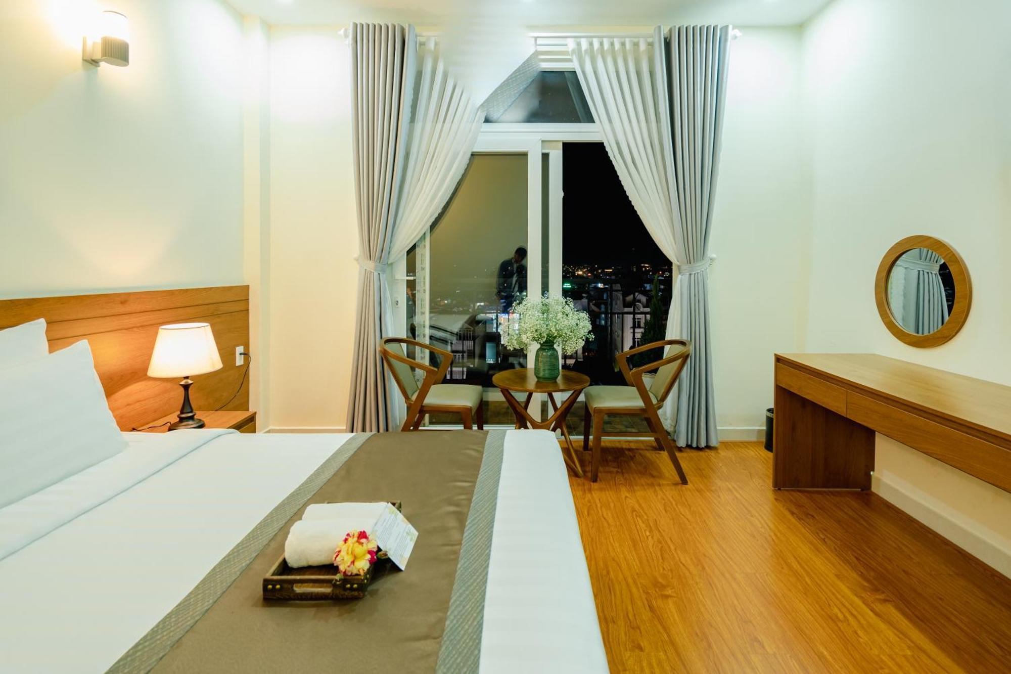Bombo Dalat Hotel Buitenkant foto